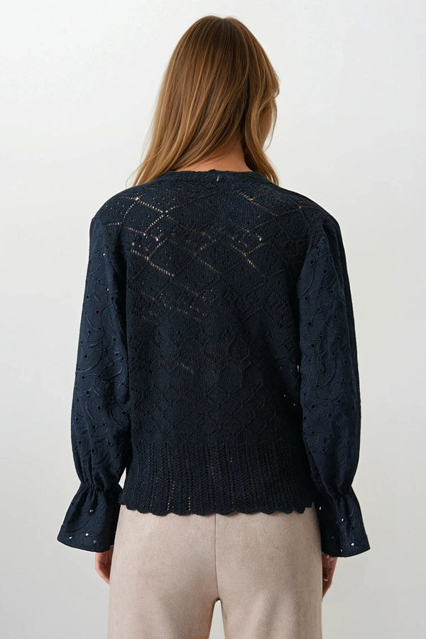 Elegant Knit Cardigan with Brocade
