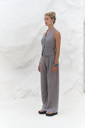 Sheril — Chic Linen Suit