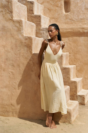 Eara – Premium Strappy Linen Maxi Dress