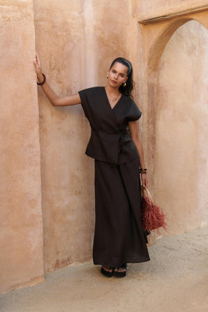 Fiametta – Light & Stylish Premium Linen Suit
