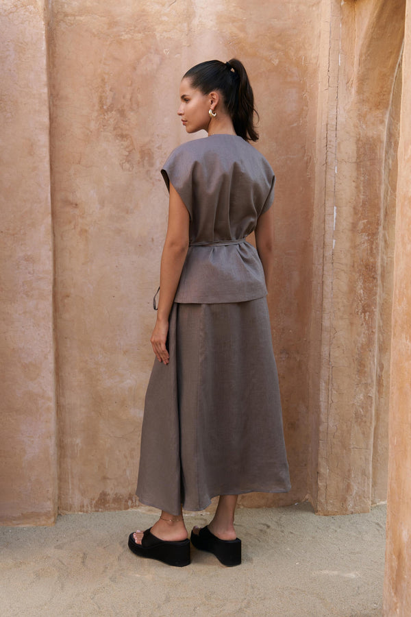 Fiametta – Light & Stylish Premium Linen Suit