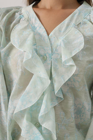 Trendy Floral Ruffle Blouse