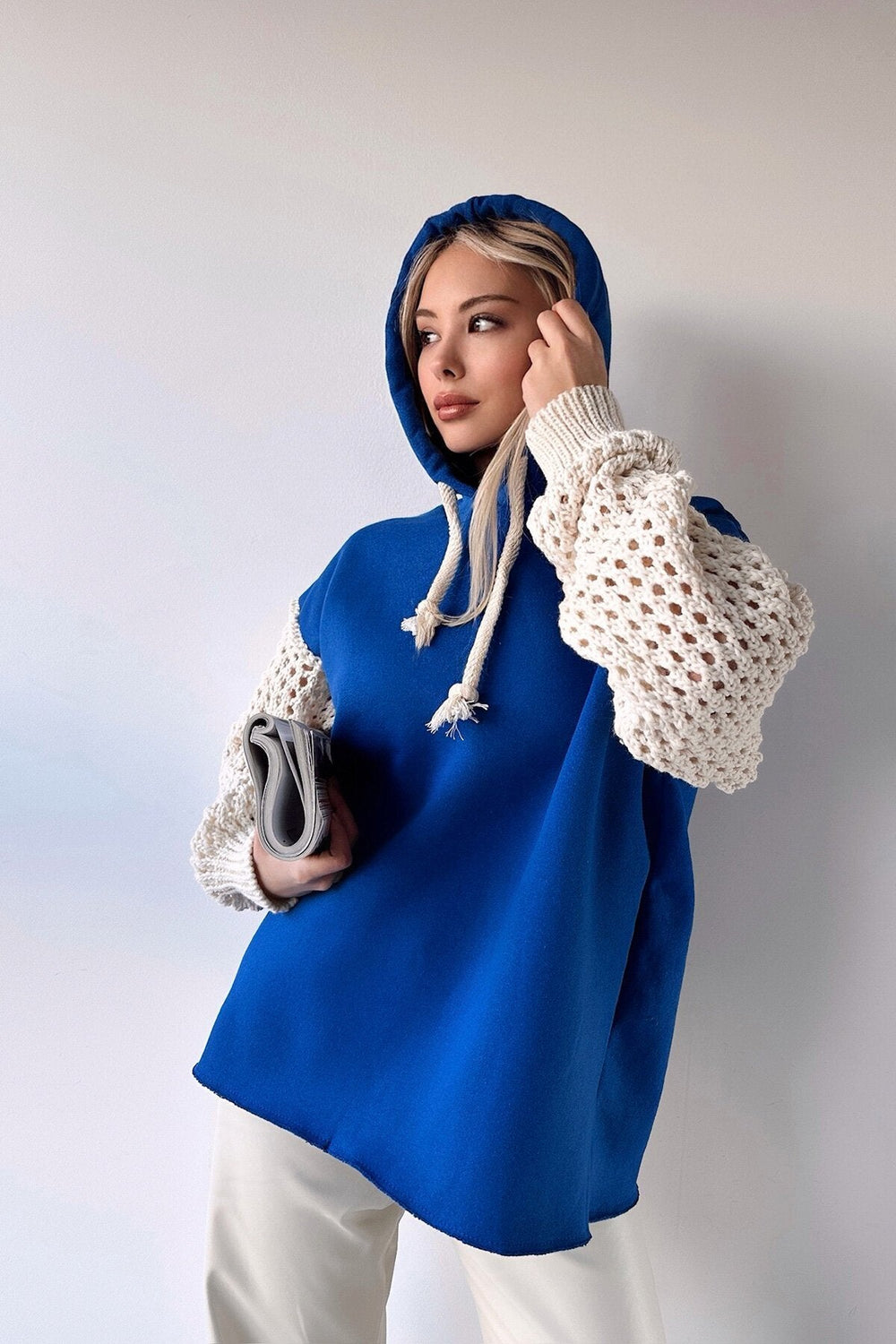 Elegant Hooded Knit Sweatshirt