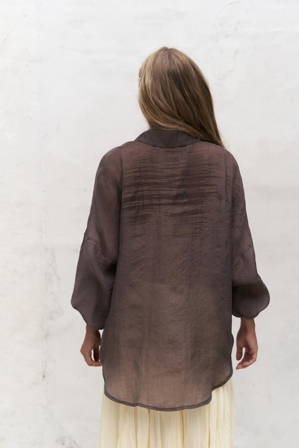 Lyra — Effortless Oversize Elegance