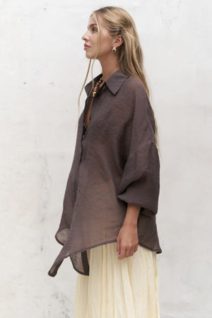 Lyra — Effortless Oversize Elegance