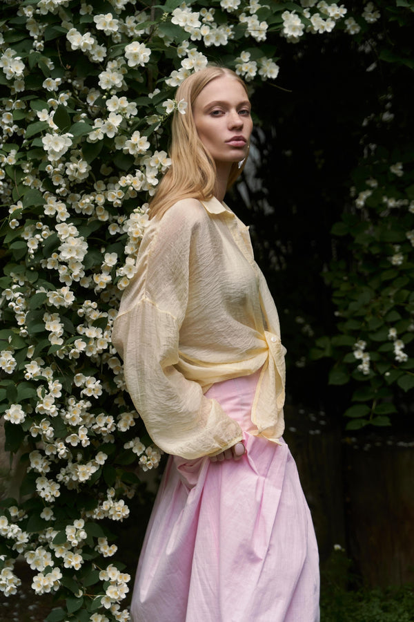 Lyra — Effortless Oversize Elegance