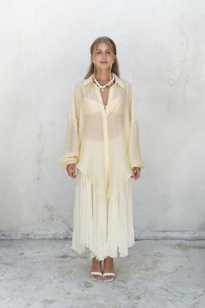 Lyra — Effortless Oversize Elegance