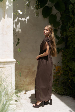 Manarola – Elegant Beige Maxi Dress
