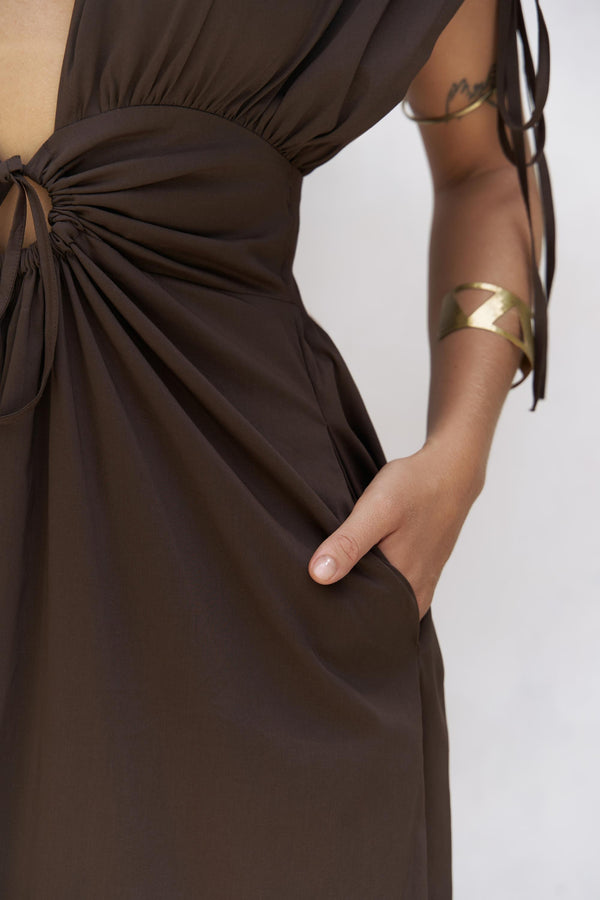 Manarola – Elegant Beige Maxi Dress