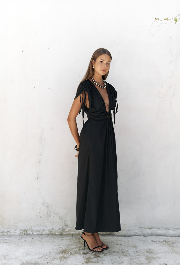 Manarola – Elegant Beige Maxi Dress