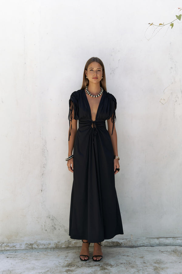 Manarola – Elegant Beige Maxi Dress