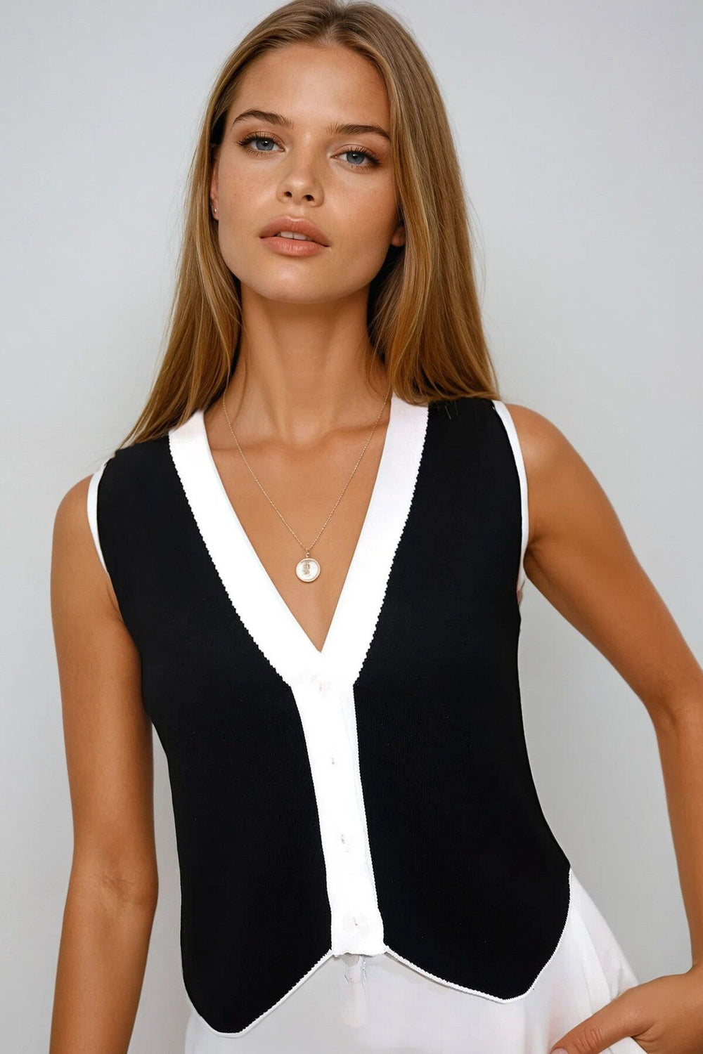 Stylish Color-Block Knit Vest