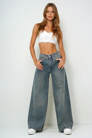 Trendy High-Waisted Vintage Jeans