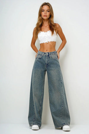 Trendy High-Waisted Vintage Jeans