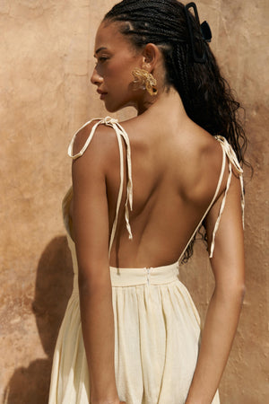 Eara – Premium Strappy Linen Maxi Dress