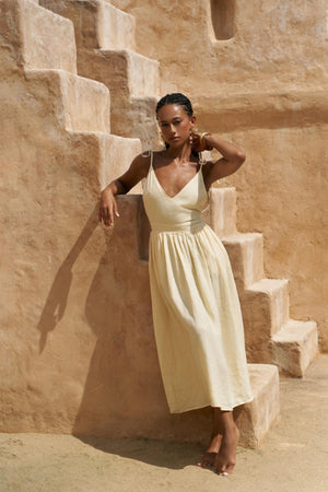 Eara – Premium Strappy Linen Maxi Dress