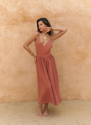 Eara – Premium Strappy Linen Maxi Dress