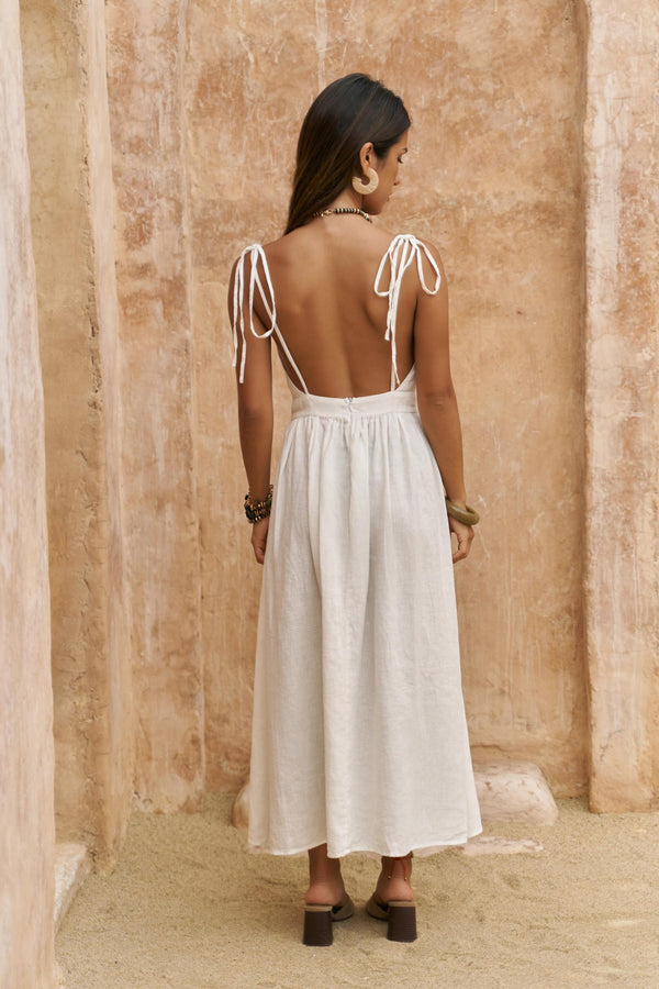 Eara – Premium Strappy Linen Maxi Dress